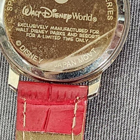 Walt Disney World Limited Special Edition Collector\'s Series Tinkerbell Watch main image 4